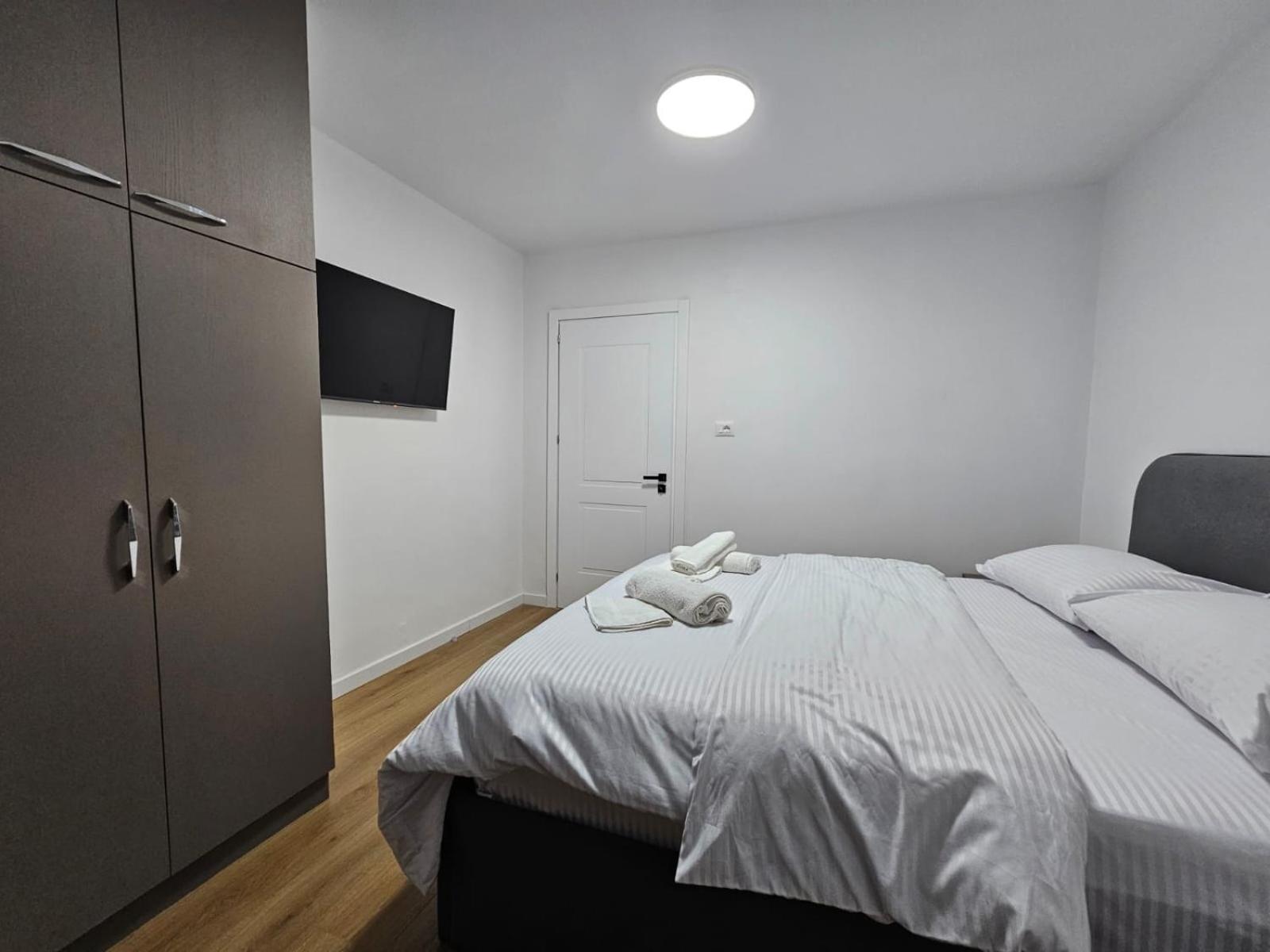 Elois Luxury Apartment تيرانا المظهر الخارجي الصورة